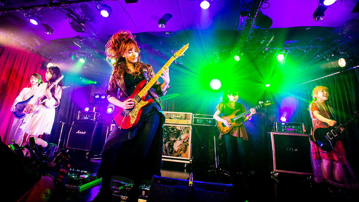 WORLD GUITAR GIRLS COLLECTION 　－女子メタルの響宴－